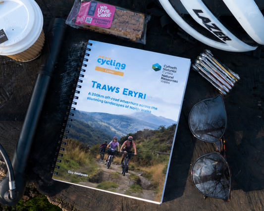 Traws Eryri Official Guidebook